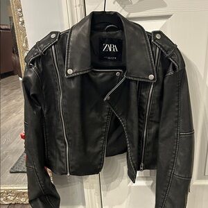 Zara Women's Sleek Black Leather Jacket